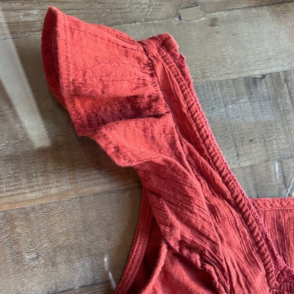 Women's Rust Ruffled Faux Button-Down Top 🤩 - Picture 12 of 12